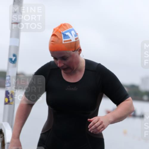 16.08.2026 - KN Förde Triathlon 2026 Antke Förster http://msf.ph/oto/9992980 16.08.2026 09:27:07 Schwimmen 247, 250, 253, 264, 263, 266 meine-sportfotos.de