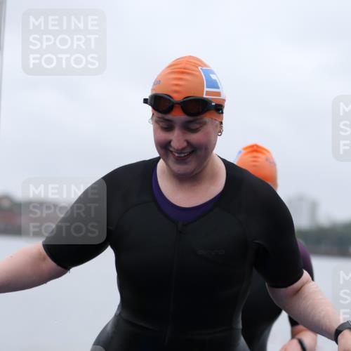 16.08.2026 - KN Förde Triathlon 2026 Antke Förster http://msf.ph/oto/9992988 16.08.2026 09:27:22 Schwimmen 253, 263, 264, 266, 128, 132, 256 meine-sportfotos.de