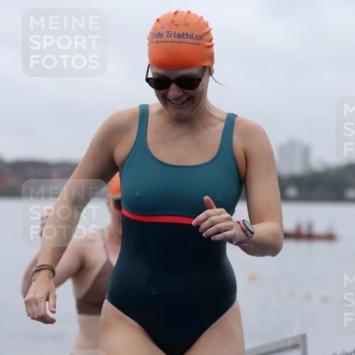 16.08.2026 - KN Förde Triathlon 2026 Antke Förster http://msf.ph/oto/9992996 16.08.2026 09:27:36 Schwimmen 128, 132, 263, 266, 128, 132, 256 meine-sportfotos.de