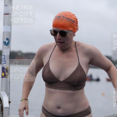 16.08.2026 - KN Förde Triathlon 2026 Antke Förster http://msf.ph/oto/9992999 16.08.2026 09:27:38 Schwimmen 128, 132, 263, 266, 256 meine-sportfotos.de