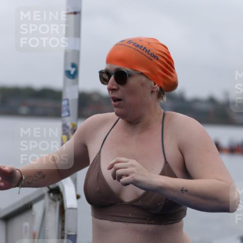 16.08.2026 - KN Förde Triathlon 2026 Antke Förster http://msf.ph/oto/9993000 16.08.2026 09:27:38 Schwimmen 128, 132, 263, 266, 256 meine-sportfotos.de