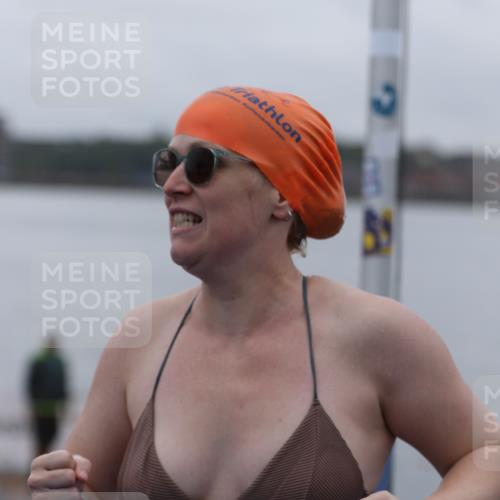 16.08.2026 - KN Förde Triathlon 2026 Antke Förster http://msf.ph/oto/9993001 16.08.2026 09:27:38 Schwimmen 128, 132, 263, 266, 256 meine-sportfotos.de