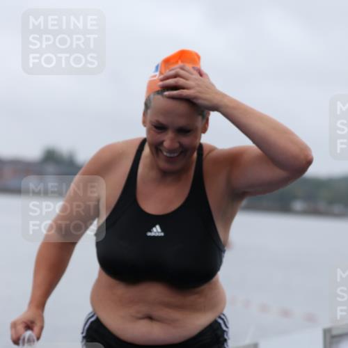 16.08.2026 - KN Förde Triathlon 2026 Antke Förster http://msf.ph/oto/9993005 16.08.2026 09:27:41 Schwimmen 128, 132, 256, 263, 266 meine-sportfotos.de