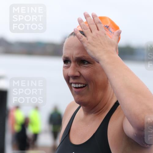 16.08.2026 - KN Förde Triathlon 2026 Antke Förster http://msf.ph/oto/9993009 16.08.2026 09:27:43 Schwimmen 128, 132, 256, 263, 266 meine-sportfotos.de
