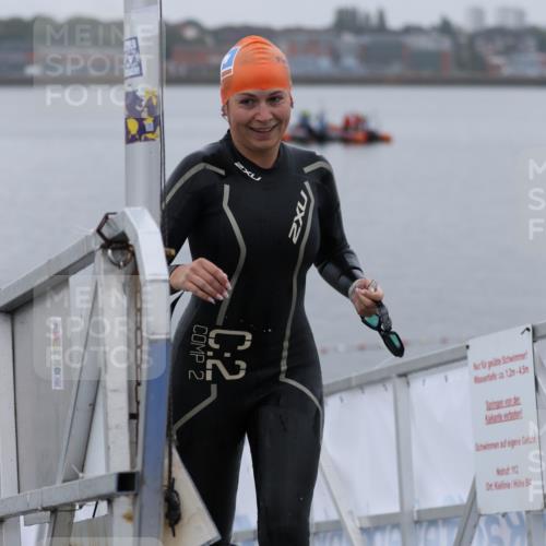 16.08.2026 - KN Förde Triathlon 2026 Antke Förster http://msf.ph/oto/9993010 16.08.2026 09:29:14 Schwimmen 260, 233, 234, 267 meine-sportfotos.de