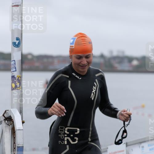 16.08.2026 - KN Förde Triathlon 2026 Antke Förster http://msf.ph/oto/9993012 16.08.2026 09:29:15 Schwimmen 260, 233, 234, 267 meine-sportfotos.de