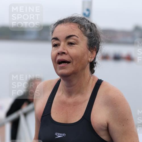 16.08.2026 - KN Förde Triathlon 2026 Antke Förster http://msf.ph/oto/9993031 16.08.2026 09:29:32 Schwimmen 233, 234, 260, 267 meine-sportfotos.de