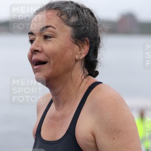 16.08.2026 - KN Förde Triathlon 2026 Antke Förster http://msf.ph/oto/9993033 16.08.2026 09:29:32 Schwimmen 233, 234, 260, 267 meine-sportfotos.de