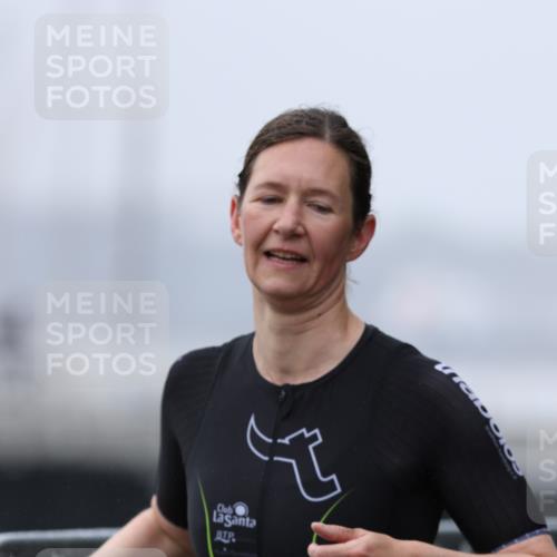 16.08.2026 - KN Förde Triathlon 2026 Antke Förster http://msf.ph/oto/9993086 16.08.2026 09:57:42 Laufen  meine-sportfotos.de