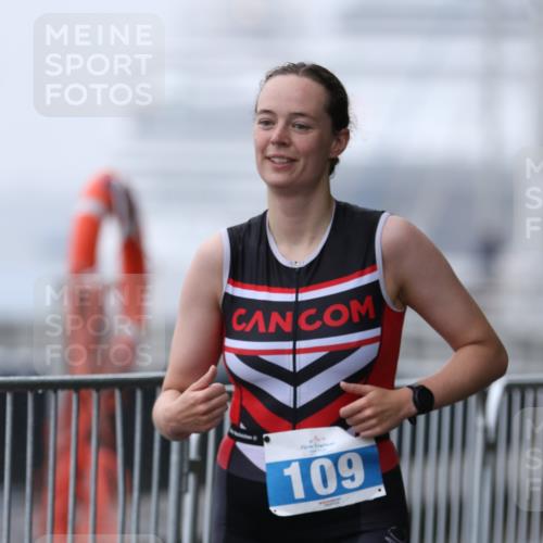 16.08.2026 - KN Förde Triathlon 2026 Antke Förster http://msf.ph/oto/9993110 16.08.2026 10:01:32 Laufen  meine-sportfotos.de