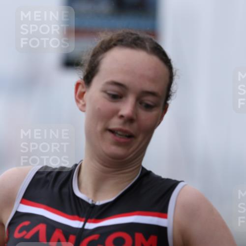 16.08.2026 - KN Förde Triathlon 2026 Antke Förster http://msf.ph/oto/9993112 16.08.2026 10:01:34 Laufen  meine-sportfotos.de