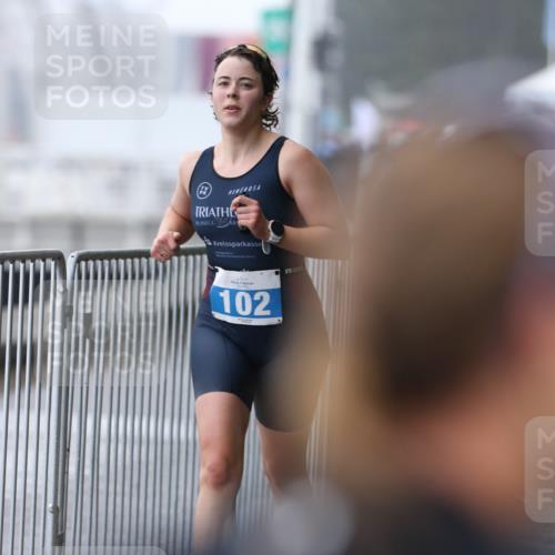 16.08.2026 - KN Förde Triathlon 2026 Antke Förster http://msf.ph/oto/9993143 16.08.2026 10:03:21 Laufen  meine-sportfotos.de