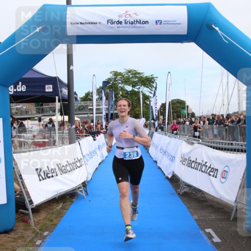 16.08.2026 - KN Förde Triathlon 2026 Markus Tischler http://msf.ph/oto/9993198 16.08.2026 10:36:50 Ziel 239, 239 meine-sportfotos.de
