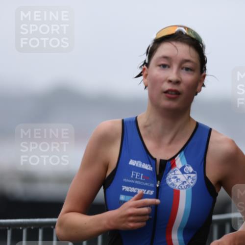 16.08.2026 - KN Förde Triathlon 2026 Antke Förster http://msf.ph/oto/9993216 16.08.2026 10:05:20 Laufen  meine-sportfotos.de