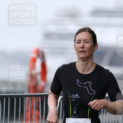16.08.2026 - KN Förde Triathlon 2026 Antke Förster http://msf.ph/oto/9993221 16.08.2026 10:05:29 Laufen  meine-sportfotos.de