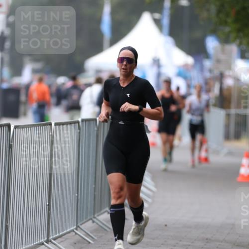 16.08.2026 - KN Förde Triathlon 2026 Antke Förster http://msf.ph/oto/9993225 16.08.2026 10:05:56 Laufen  meine-sportfotos.de