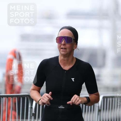 16.08.2026 - KN Förde Triathlon 2026 Antke Förster http://msf.ph/oto/9993231 16.08.2026 10:06:01 Laufen  meine-sportfotos.de
