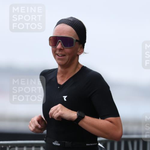 16.08.2026 - KN Förde Triathlon 2026 Antke Förster http://msf.ph/oto/9993233 16.08.2026 10:06:02 Laufen  meine-sportfotos.de