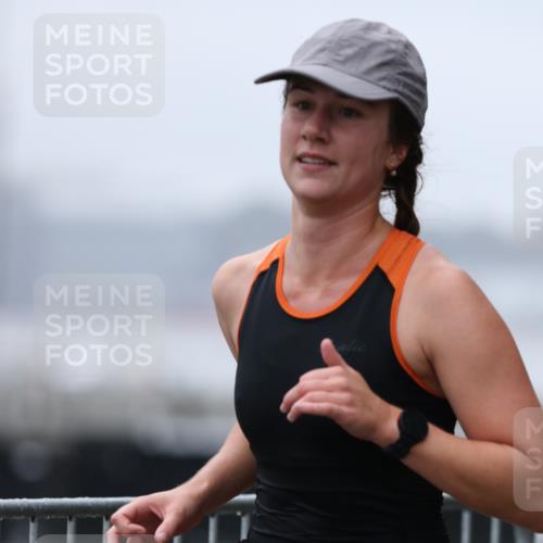 16.08.2026 - KN Förde Triathlon 2026 Antke Förster http://msf.ph/oto/9993245 16.08.2026 10:06:12 Laufen  meine-sportfotos.de