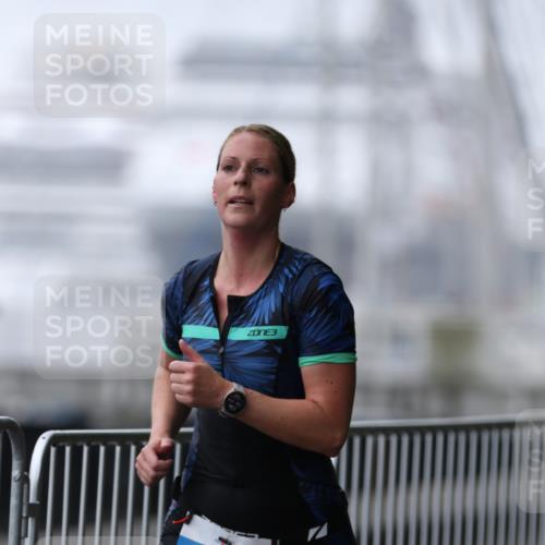 16.08.2026 - KN Förde Triathlon 2026 Antke Förster http://msf.ph/oto/9993286 16.08.2026 10:07:31 Laufen  meine-sportfotos.de