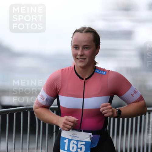 16.08.2026 - KN Förde Triathlon 2026 Antke Förster http://msf.ph/oto/9993352 16.08.2026 10:09:30 Laufen  meine-sportfotos.de