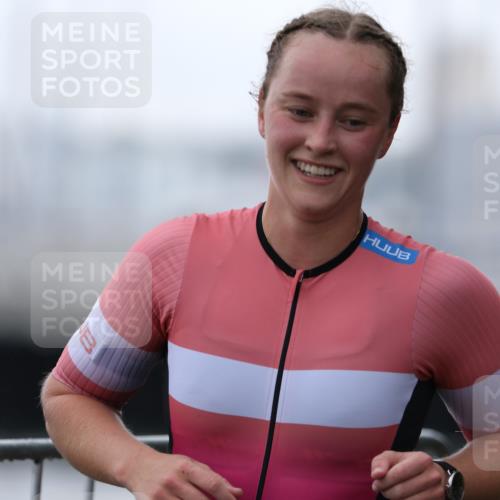 16.08.2026 - KN Förde Triathlon 2026 Antke Förster http://msf.ph/oto/9993356 16.08.2026 10:09:31 Laufen  meine-sportfotos.de