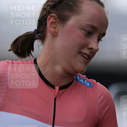 16.08.2026 - KN Förde Triathlon 2026 Antke Förster http://msf.ph/oto/9993359 16.08.2026 10:09:32 Laufen  meine-sportfotos.de