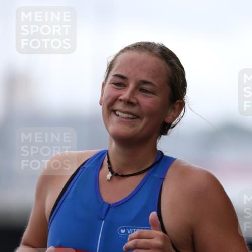 16.08.2026 - KN Förde Triathlon 2026 Antke Förster http://msf.ph/oto/9993388 16.08.2026 10:10:07 Laufen  meine-sportfotos.de