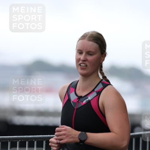 16.08.2026 - KN Förde Triathlon 2026 Antke Förster http://msf.ph/oto/9993433 16.08.2026 10:11:05 Laufen  meine-sportfotos.de