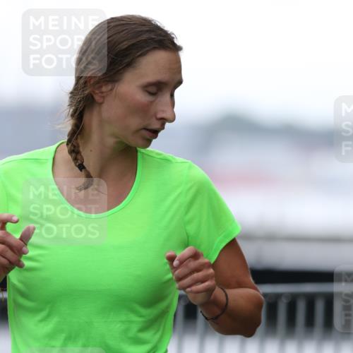 16.08.2026 - KN Förde Triathlon 2026 Antke Förster http://msf.ph/oto/9993438 16.08.2026 10:11:07 Laufen  meine-sportfotos.de