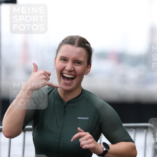16.08.2026 - KN Förde Triathlon 2026 Antke Förster http://msf.ph/oto/9993443 16.08.2026 10:11:11 Laufen  meine-sportfotos.de