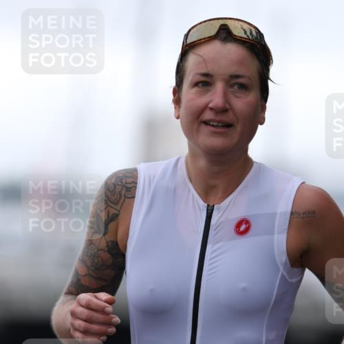 16.08.2026 - KN Förde Triathlon 2026 Antke Förster http://msf.ph/oto/9993476 16.08.2026 10:11:43 Laufen  meine-sportfotos.de