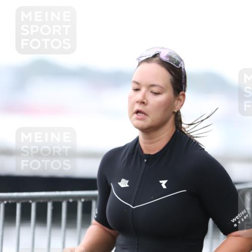 16.08.2026 - KN Förde Triathlon 2026 Antke Förster http://msf.ph/oto/9993480 16.08.2026 10:11:56 Laufen  meine-sportfotos.de
