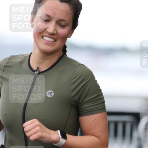 16.08.2026 - KN Förde Triathlon 2026 Antke Förster http://msf.ph/oto/9993544 16.08.2026 10:13:34 Laufen  meine-sportfotos.de