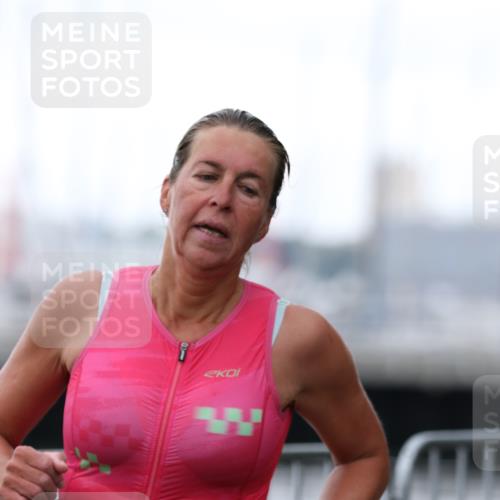 16.08.2026 - KN Förde Triathlon 2026 Antke Förster http://msf.ph/oto/9993548 16.08.2026 10:13:41 Laufen  meine-sportfotos.de