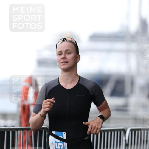 16.08.2026 - KN Förde Triathlon 2026 Antke Förster http://msf.ph/oto/9993569 16.08.2026 10:14:20 Laufen  meine-sportfotos.de