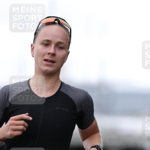 16.08.2026 - KN Förde Triathlon 2026 Antke Förster http://msf.ph/oto/9993572 16.08.2026 10:14:22 Laufen  meine-sportfotos.de