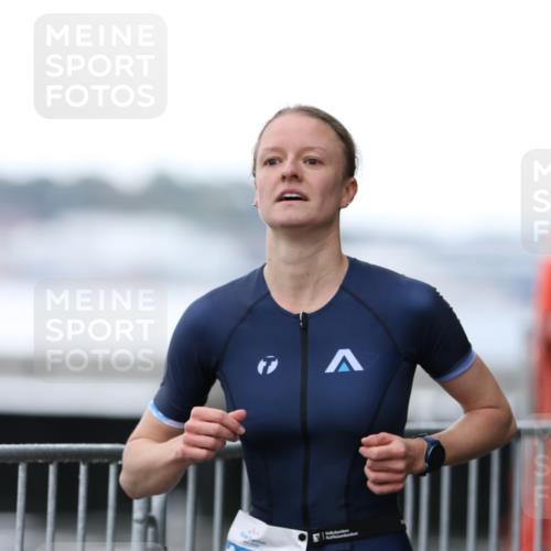 16.08.2026 - KN Förde Triathlon 2026 Antke Förster http://msf.ph/oto/9993585 16.08.2026 10:14:47 Laufen  meine-sportfotos.de