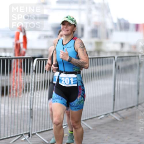 16.08.2026 - KN Förde Triathlon 2026 Antke Förster http://msf.ph/oto/9993598 16.08.2026 10:14:59 Laufen  meine-sportfotos.de
