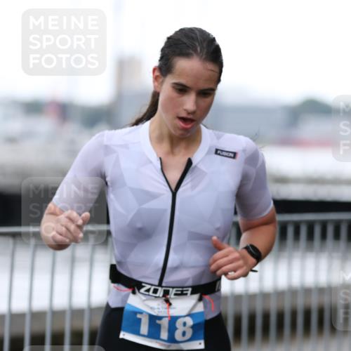 16.08.2026 - KN Förde Triathlon 2026 Antke Förster http://msf.ph/oto/9993610 16.08.2026 10:15:10 Laufen  meine-sportfotos.de