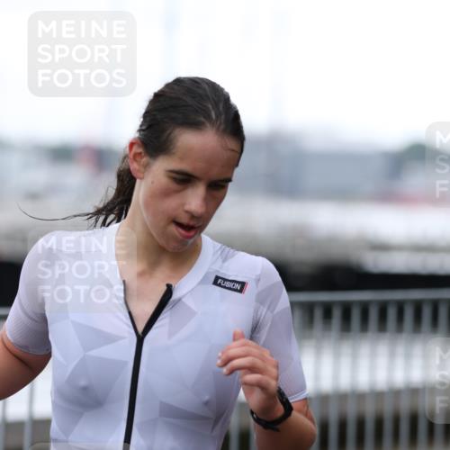 16.08.2026 - KN Förde Triathlon 2026 Antke Förster http://msf.ph/oto/9993611 16.08.2026 10:15:10 Laufen  meine-sportfotos.de