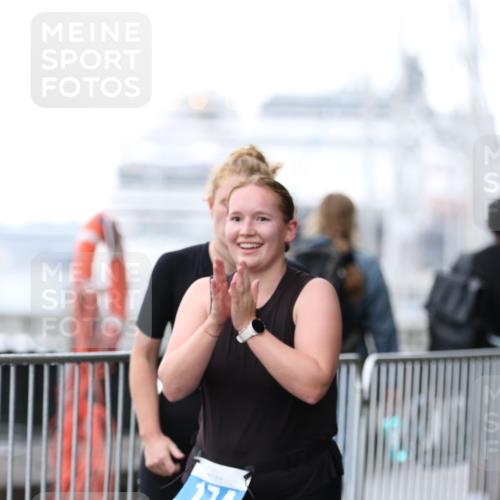 16.08.2026 - KN Förde Triathlon 2026 Antke Förster http://msf.ph/oto/9993673 16.08.2026 10:17:02 Laufen  meine-sportfotos.de