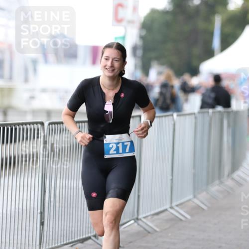 16.08.2026 - KN Förde Triathlon 2026 Antke Förster http://msf.ph/oto/9993687 16.08.2026 10:17:24 Laufen  meine-sportfotos.de