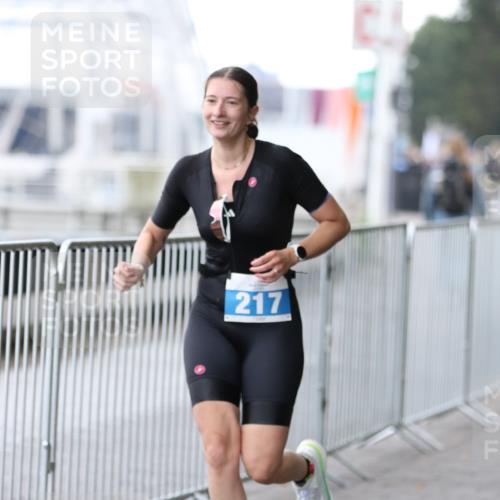 16.08.2026 - KN Förde Triathlon 2026 Antke Förster http://msf.ph/oto/9993688 16.08.2026 10:17:25 Laufen  meine-sportfotos.de