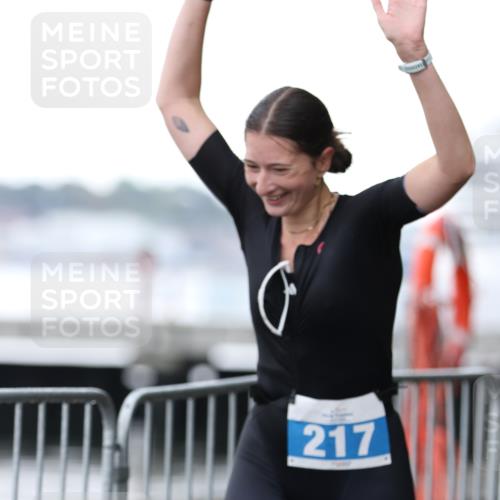 16.08.2026 - KN Förde Triathlon 2026 Antke Förster http://msf.ph/oto/9993690 16.08.2026 10:17:26 Laufen  meine-sportfotos.de