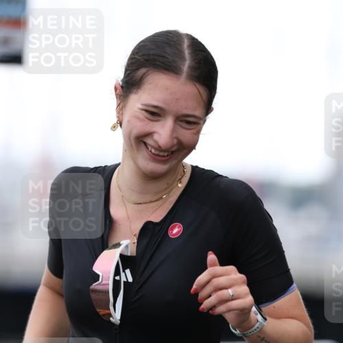 16.08.2026 - KN Förde Triathlon 2026 Antke Förster http://msf.ph/oto/9993692 16.08.2026 10:17:27 Laufen  meine-sportfotos.de