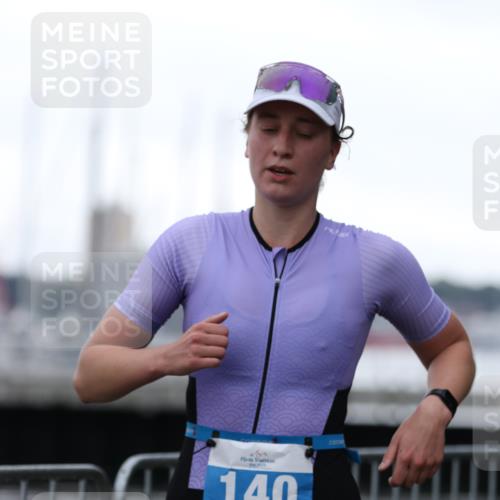 16.08.2026 - KN Förde Triathlon 2026 Antke Förster http://msf.ph/oto/9993705 16.08.2026 10:17:44 Laufen  meine-sportfotos.de