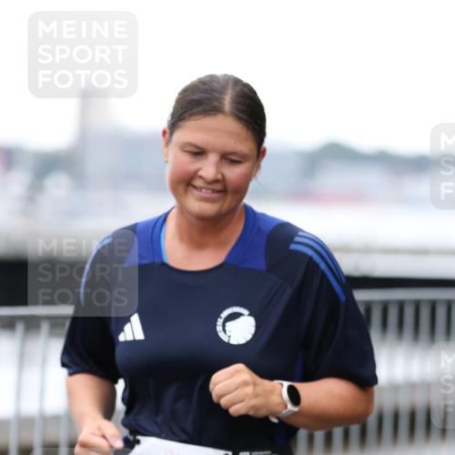 16.08.2026 - KN Förde Triathlon 2026 Antke Förster http://msf.ph/oto/9993751 16.08.2026 10:18:24 Laufen  meine-sportfotos.de