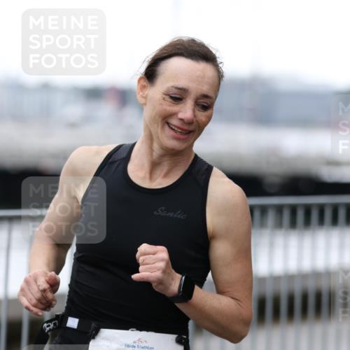 16.08.2026 - KN Förde Triathlon 2026 Antke Förster http://msf.ph/oto/9993760 16.08.2026 10:18:33 Laufen  meine-sportfotos.de
