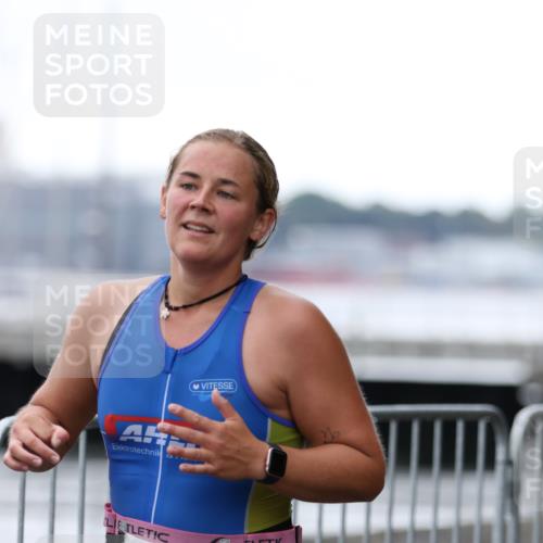 16.08.2026 - KN Förde Triathlon 2026 Antke Förster http://msf.ph/oto/9993789 16.08.2026 10:19:19 Laufen  meine-sportfotos.de